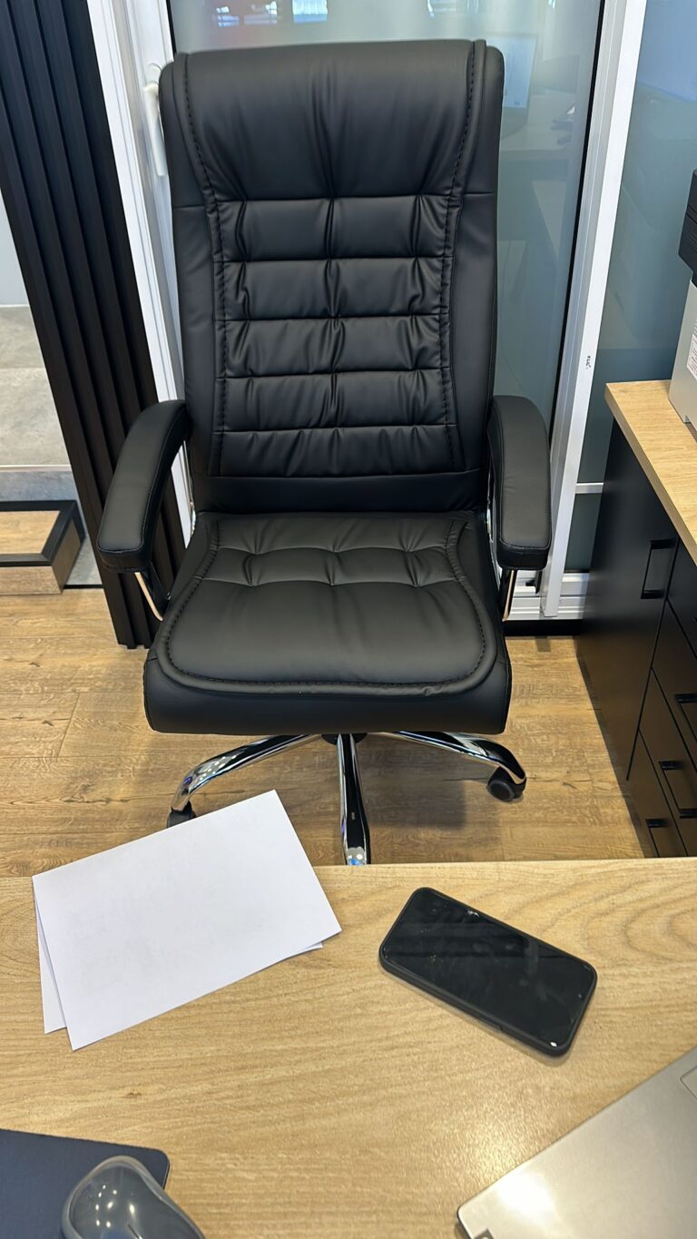 כסא מנהלים לישיבה ממושכת טופ לרנקה - מרופד ומפנק, מגיע מורכב photo review