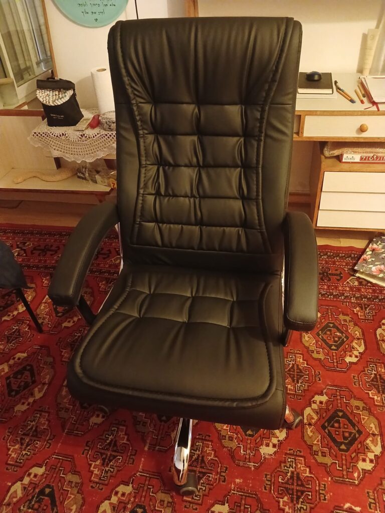 כסא מנהלים אורתופדי שחור לרנקה עם ריפוד קפיצים מגיע מורכב ומוכן לישיבה | kapra