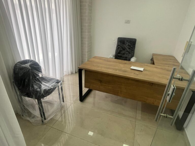 שולחן פינתי עץ טבעי ולבן מערכת שולחן ושלוחה טוטנהאם photo review