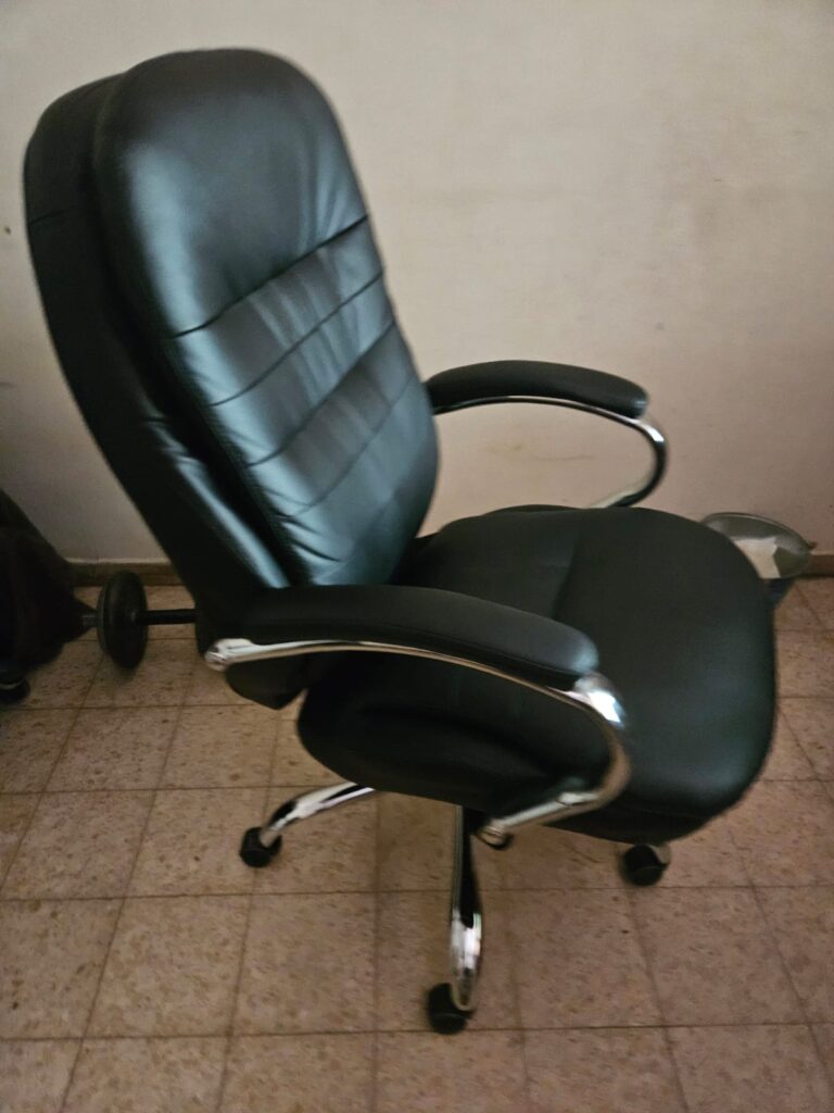 כסא מנהלים שחור מרסיי ניקל photo review