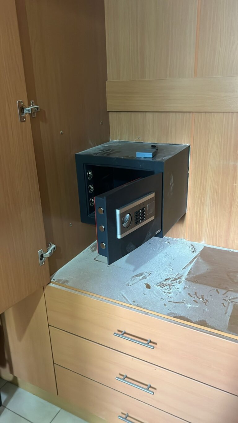 כספת דיגיטלית DG-30 - לבית ולמשרד 21.5 ק"ג, מאושרת ביטוח photo review