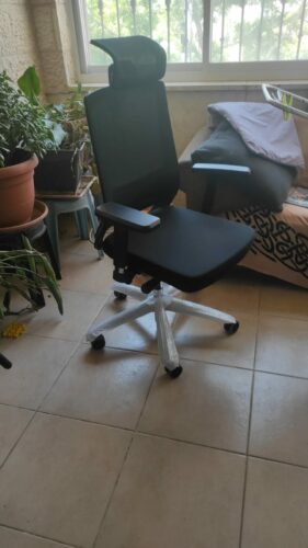 כסא ארגונומי מתכוונן מאיה עם משענת ראש photo review