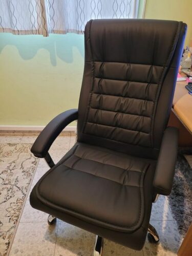 כסא מנהלים אורתופדי שחור לרנקה עם ריפוד קפיצים מגיע מורכב ומוכן לישיבה | kapra