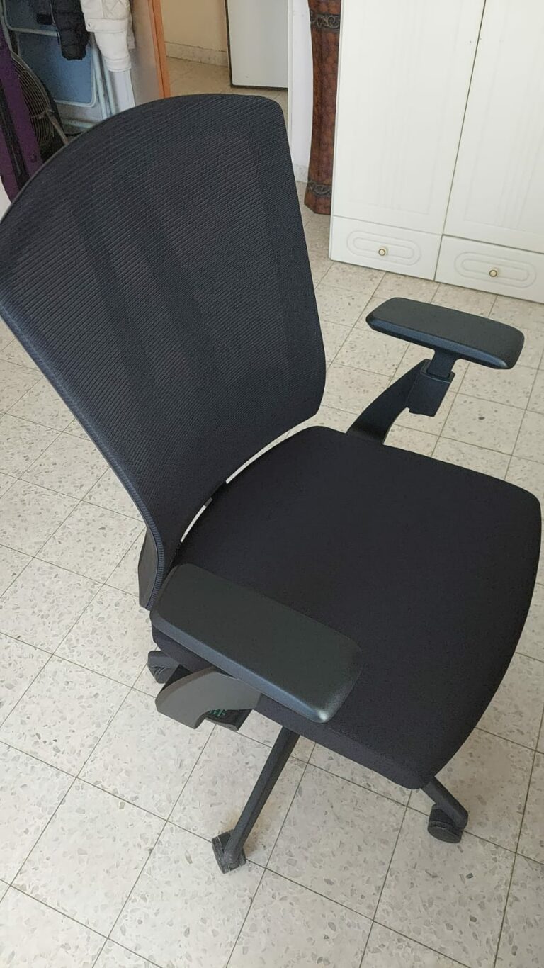 כסא ארגונומי Black Bold לישיבה ממושכת photo review