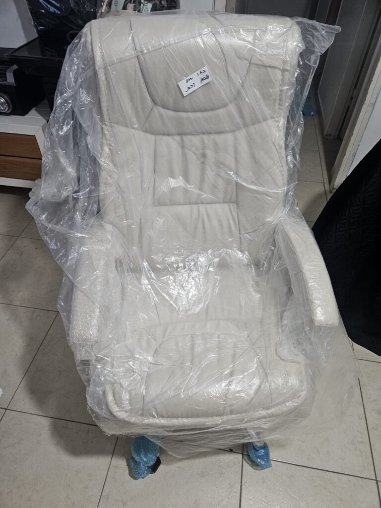 סא מנהלים מעוצב דגם ונצואלה בצבע בז' קרם - צילום אותנטי מבית הלקוחה