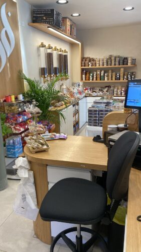 כסא שרטט גבוה עם חישוק רגליים – כסא מעבדה ודלפק מגיע מורכב photo review